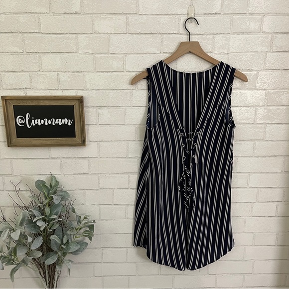 GREEN ENVELOPE Navy White Vertical Stripe Sleeveless Tunic Top - Picture 6 of 11